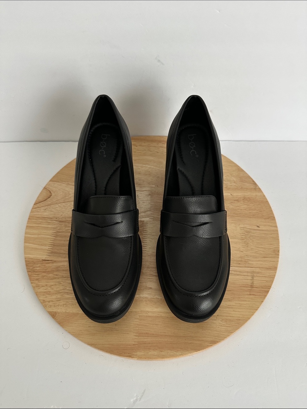 BOC by Born Benedict Womens Moc Closed Toe Loafers